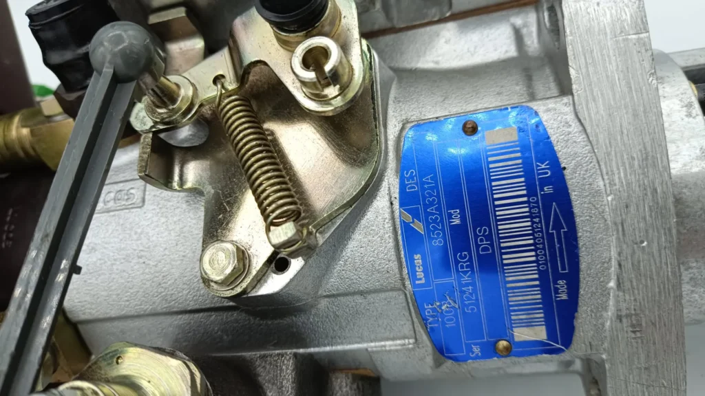 Pompe à injection Lucas 8523A321A